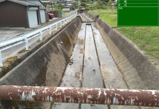 （株）タムラ　施工実績74～河川内清掃～